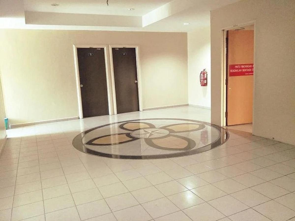 Oyo 90743 Hotel Ban Cheong Kangar Luaran gambar