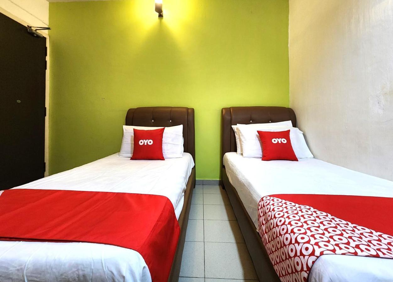 Oyo 90743 Hotel Ban Cheong Kangar Luaran gambar