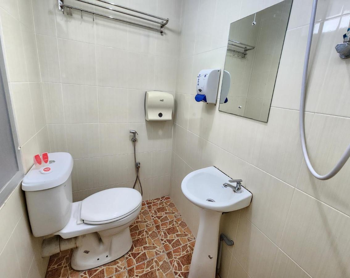 Oyo 90743 Hotel Ban Cheong Kangar Luaran gambar